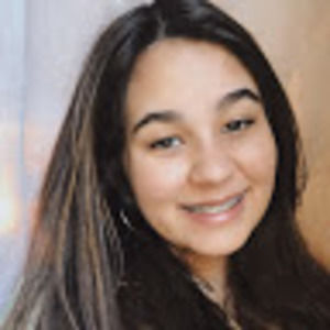 Meet your Posher, Caroline